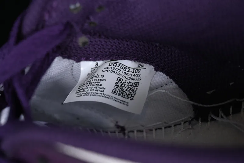 All Categories Nk SB Dunk Series Nk SB Dunk Low Low-top sneakers Nk SB Dunk Low "Chenille Swoosh" Chenille SB low-top sports and leisure sneakers DQ7683-100